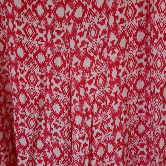 (1213) No Boundaries Woman's Pants, Size: XL (15-17) Color: Red/White - Picture 7 of 13